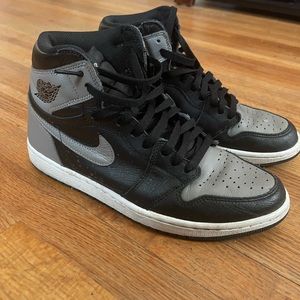 Air Jordan 1 High Shadow Size 10.5